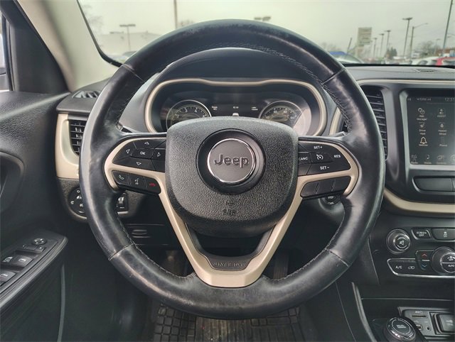 Used 2015 Jeep Cherokee Limited image 13