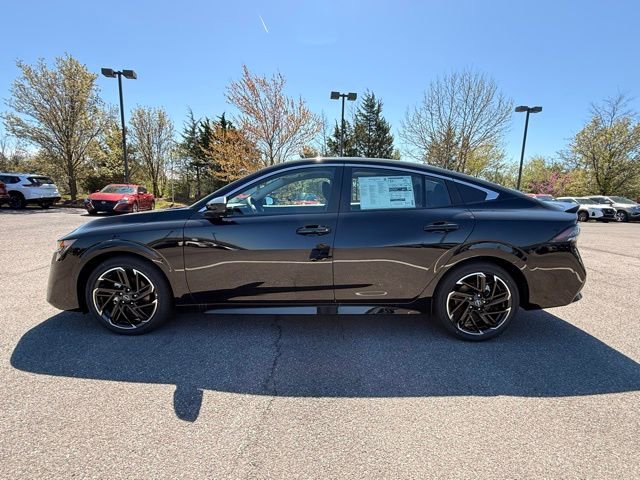 New 2026 Nissan Sentra SR w/ SR Premium Package FWD image 8