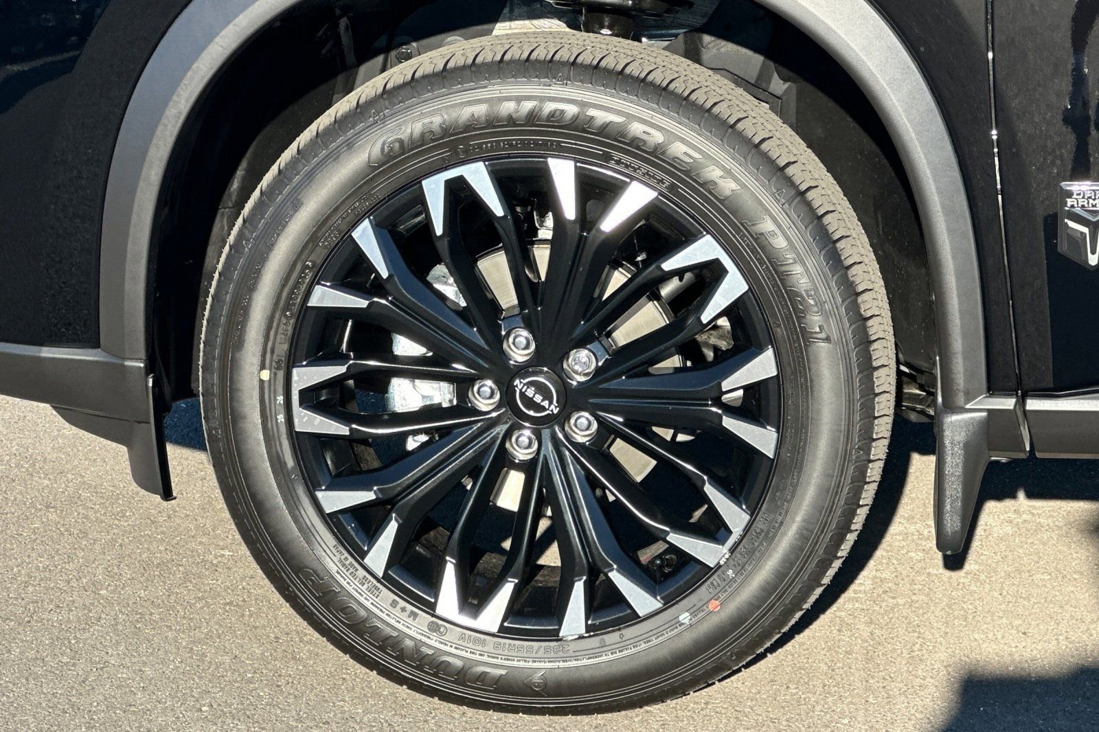 New 2026 Nissan Rogue SV image 32