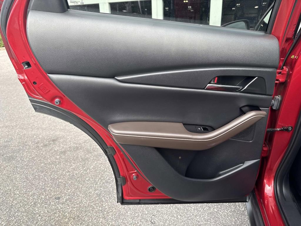 Used 2023 MAZDA CX-30 AWD 2.5 S w/ Premium Package image 13