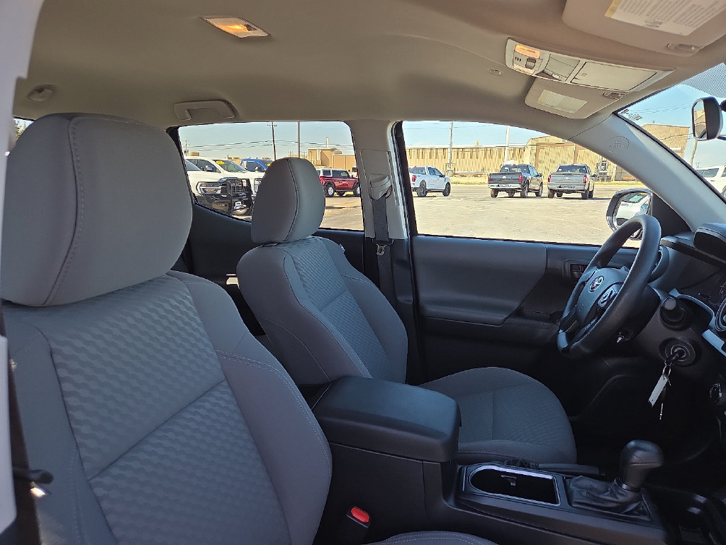 Used 2023 Toyota Tacoma SR AWD/4WD image 13