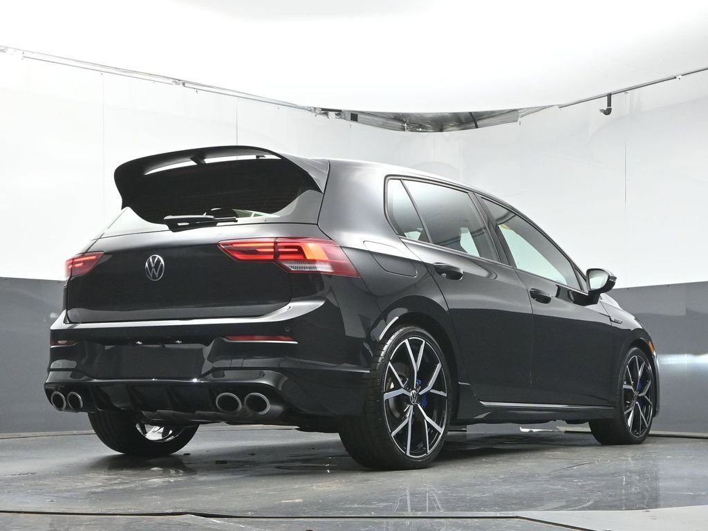 Used 2024 Volkswagen Golf R image 36