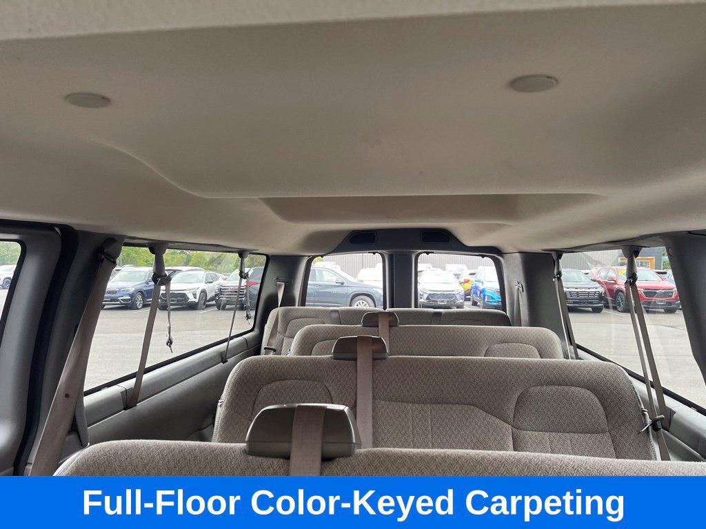 Used 2025 GMC Savana 3500 LT w/ LT Preferred Equipment Group RWD image 19