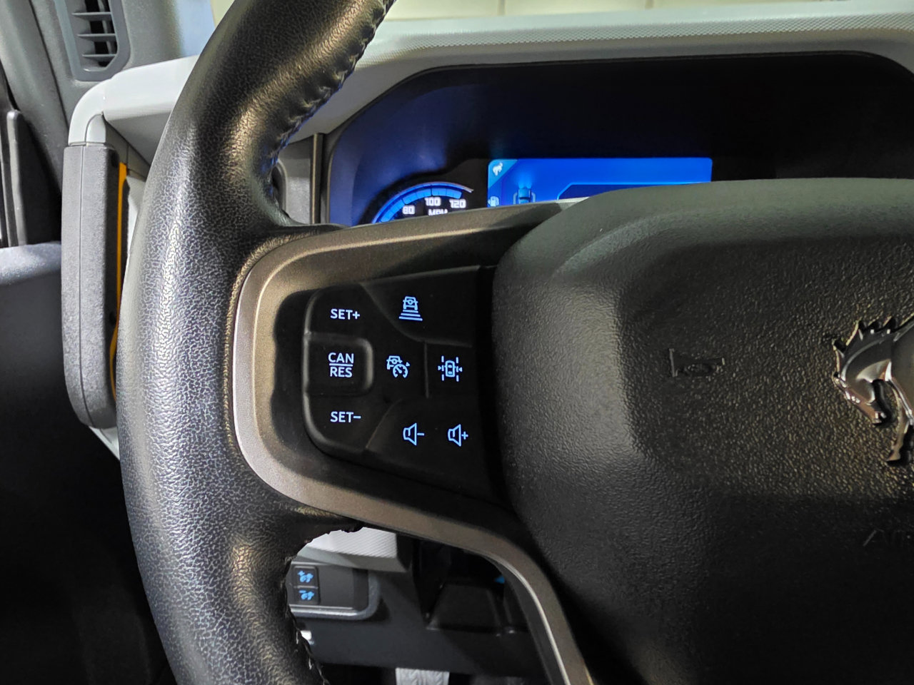 Used 2022 Ford Bronco Badlands image 26