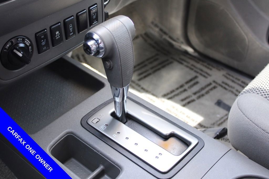 Used 2015 Nissan Frontier SV w/ SV Value Truck Package AWD/4WD image 37