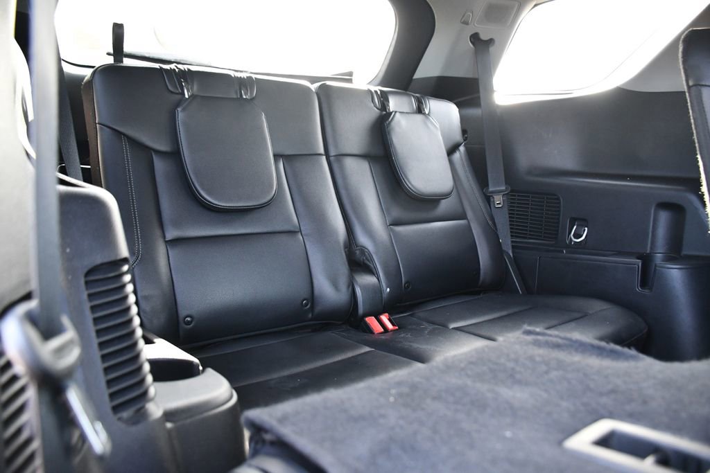 Used 2024 Ford Explorer Limited AWD/4WD image 19