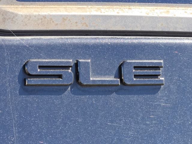 Used 2020 GMC Terrain SLE w/ Elevation Edition image 16