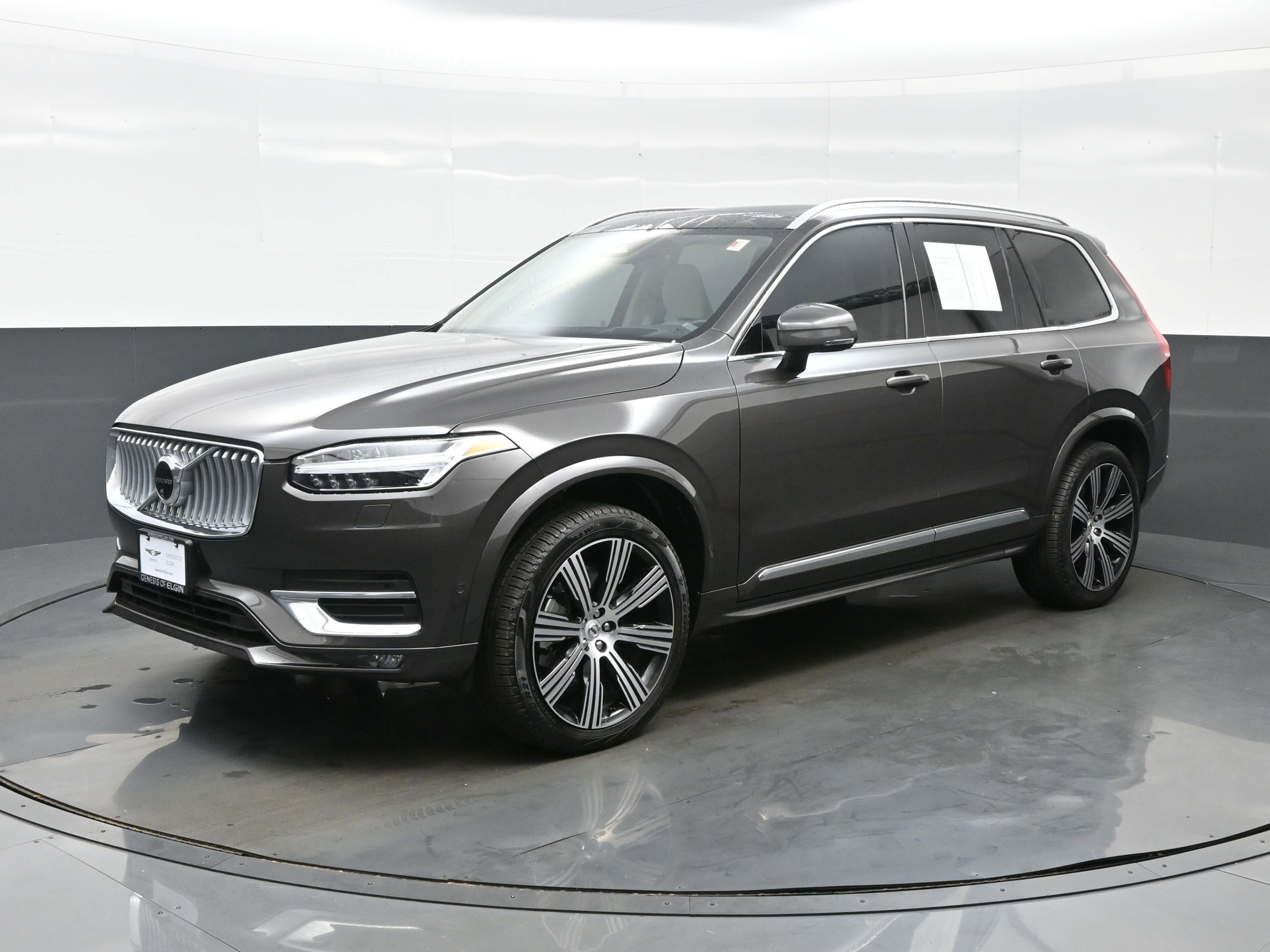 Used 2025 Volvo XC90 B6 Ultra w/ Protection Package image 2