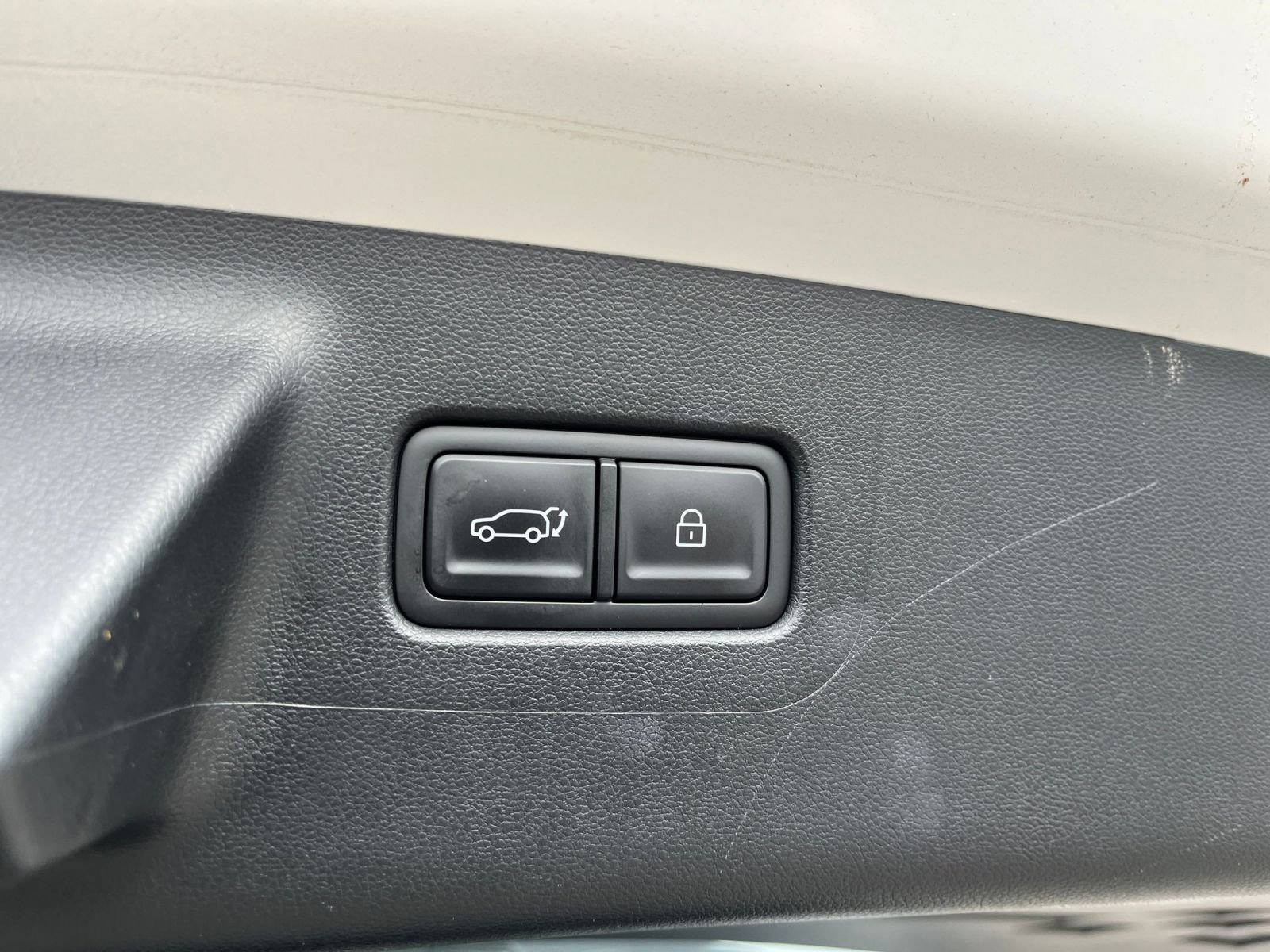 Used 2025 Hyundai Santa Fe SEL image 24