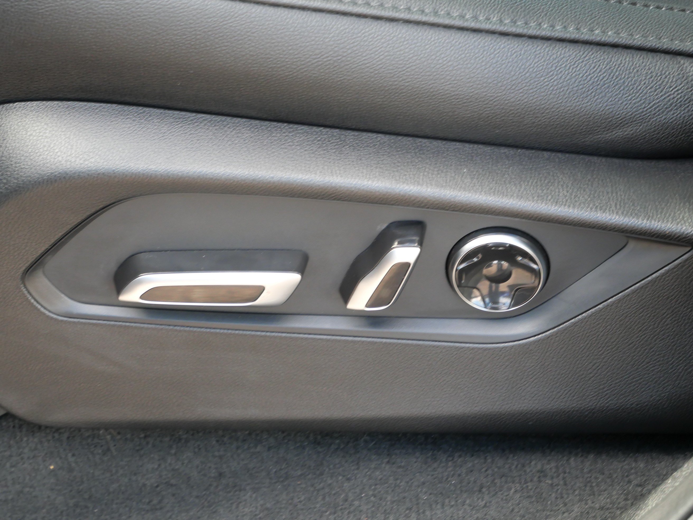 Certified 2026 Acura MDX SH-AWD image 19