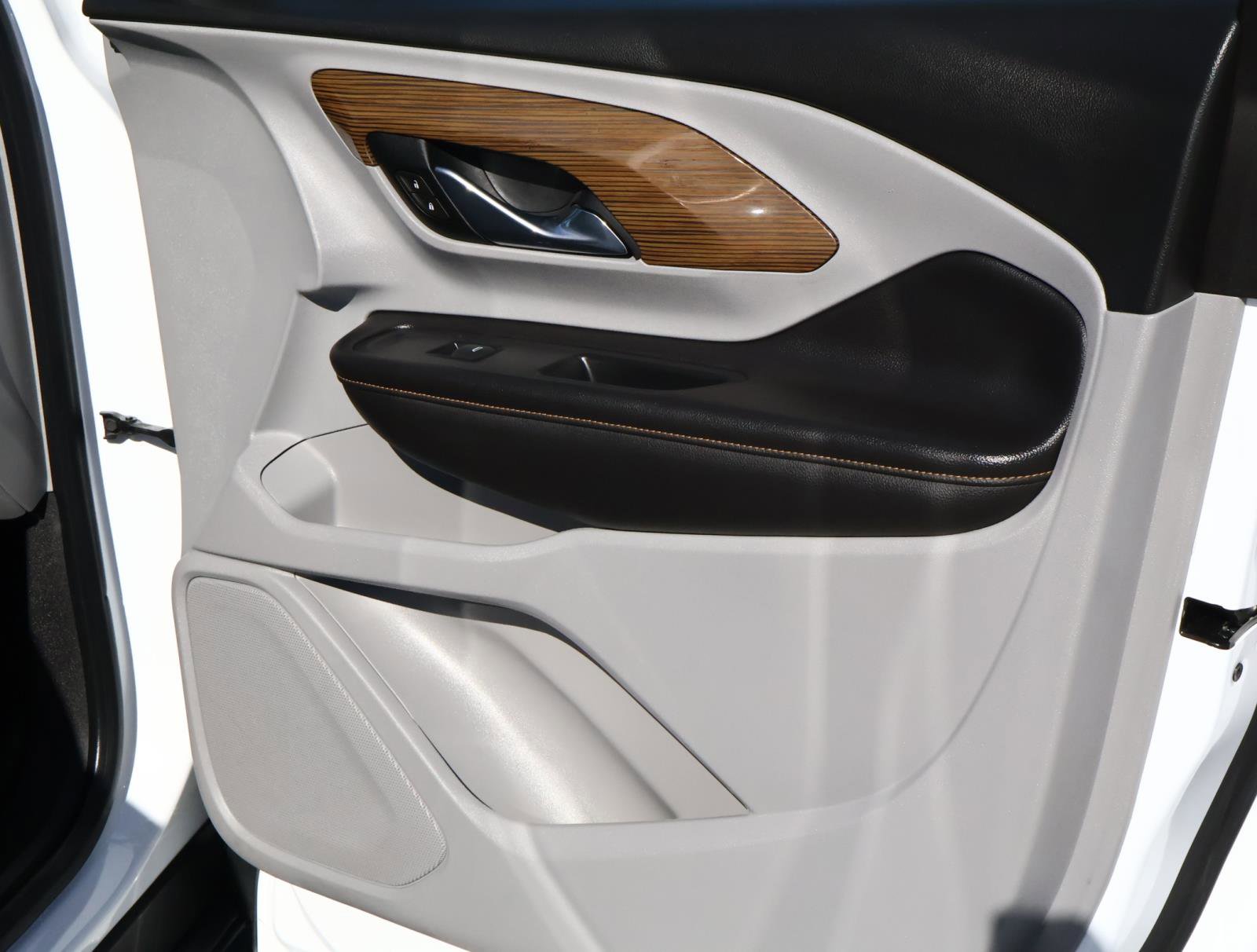 Used 2021 GMC Terrain SLE w/ Driver Convenience Package image 15