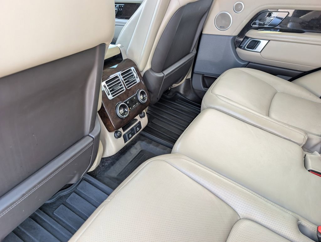 Used 2022 Land Rover Range Rover Westminster Edition image 16