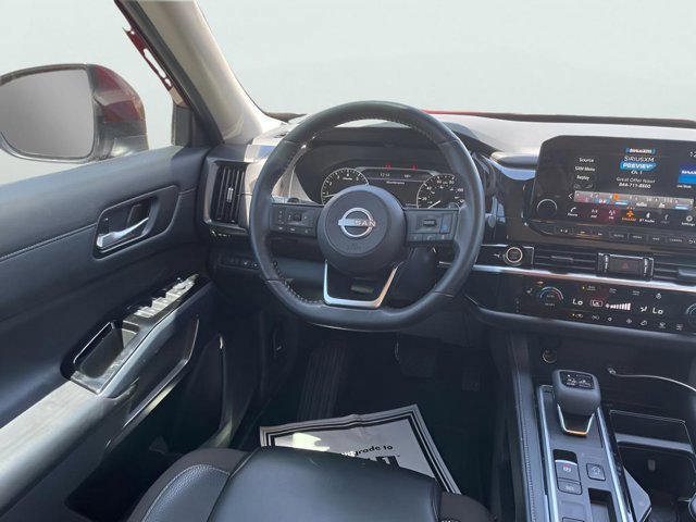 Certified 2024 Nissan Pathfinder SL FWD image 19
