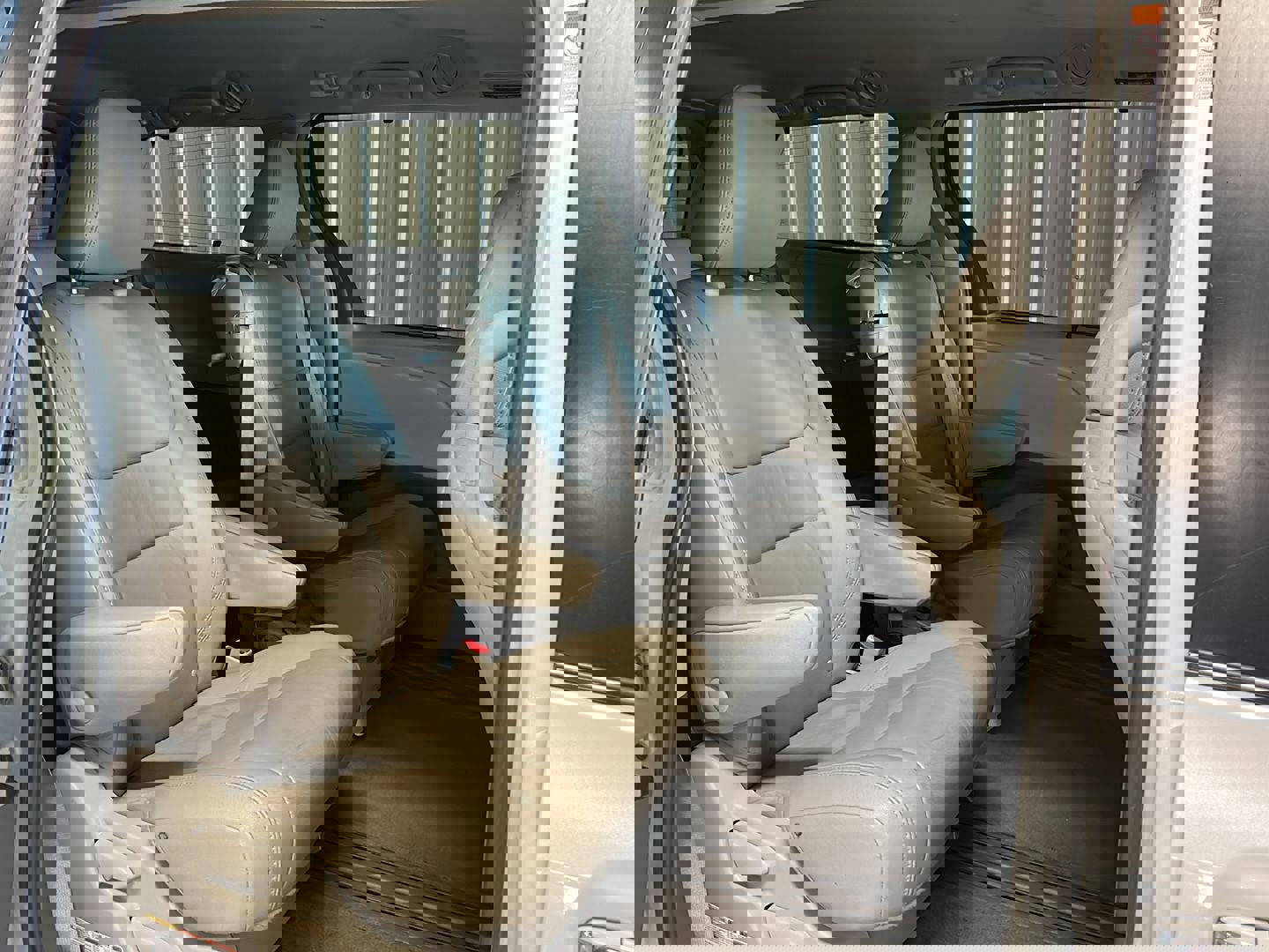 Used 2015 Toyota Sienna XLE w/ XLE Navigation Package FWD image 14