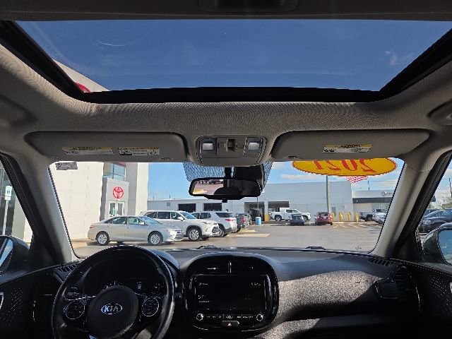 Used 2021 Kia Soul EX FWD image 22
