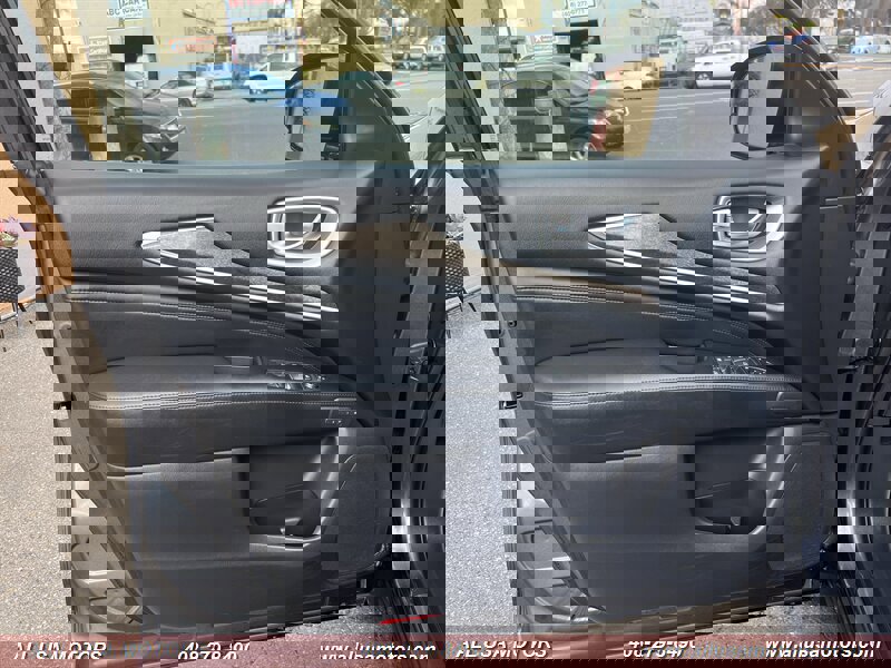 Used 2015 INFINITI QX60 AWD w/ Premium Plus Package image 13