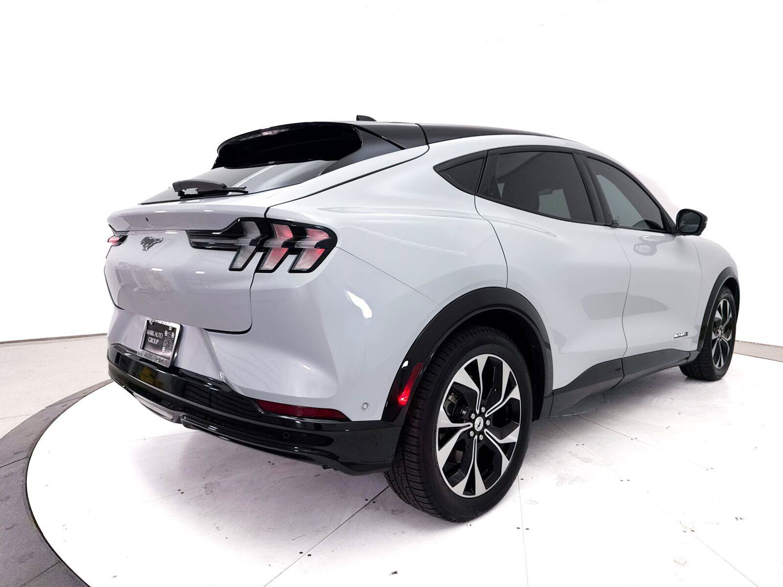 Used 2022 Ford Mustang Mach-E Premium RWD image 17