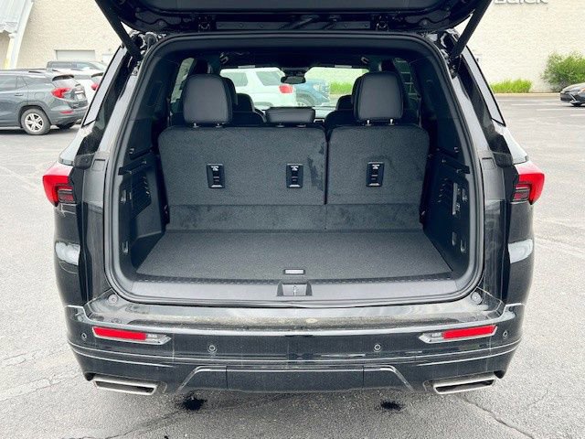 New 2025 Buick Enclave Sport Touring w/ Power Package FWD image 37