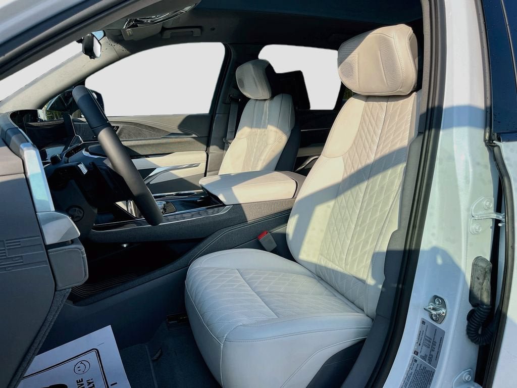 New 2026 Cadillac Escalade IQ Luxury 1 AWD/4WD image 13
