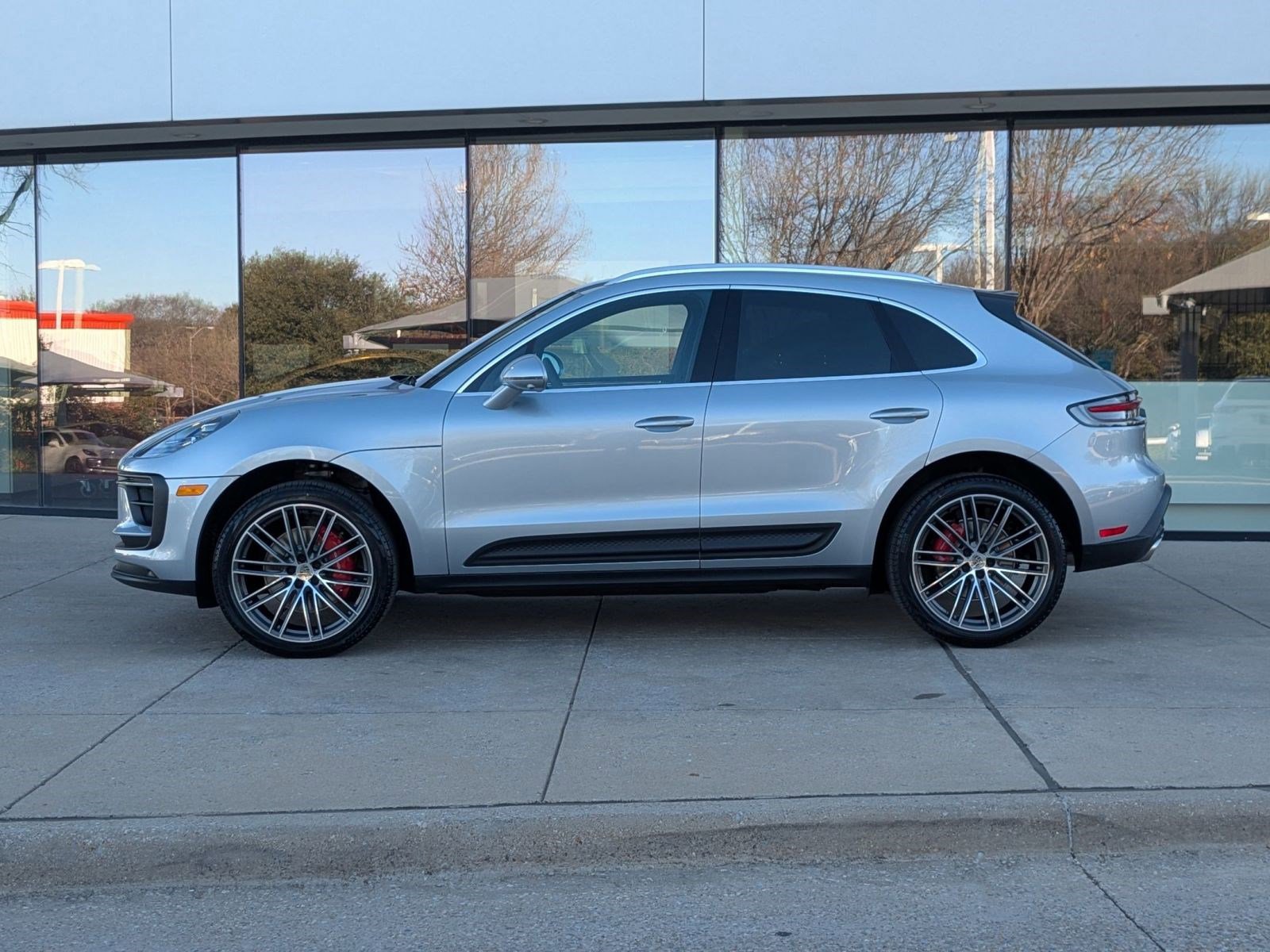 New 2026 Porsche Macan S image 2