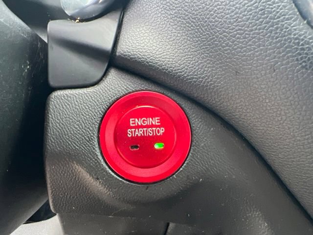 Used 2018 Chevrolet Equinox LT w/ Sun & Infotainment Package FWD image 17