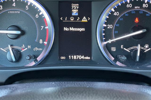 Used 2015 Toyota Highlander XLE FWD image 31