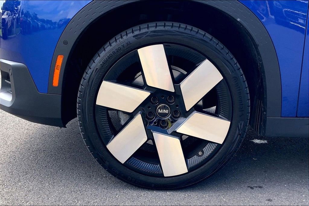 Certified 2025 MINI Cooper Countryman S w/ Comfort Package Max image 10