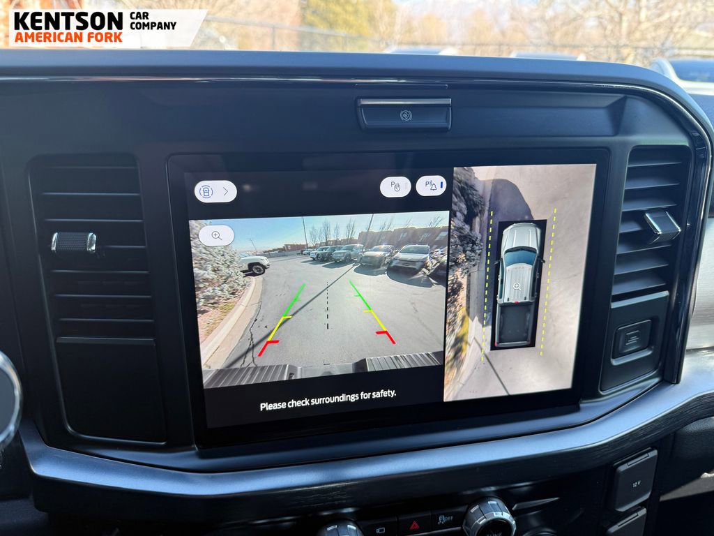 Used 2025 Ford F250 Lariat w/ Black Appearance Package image 32