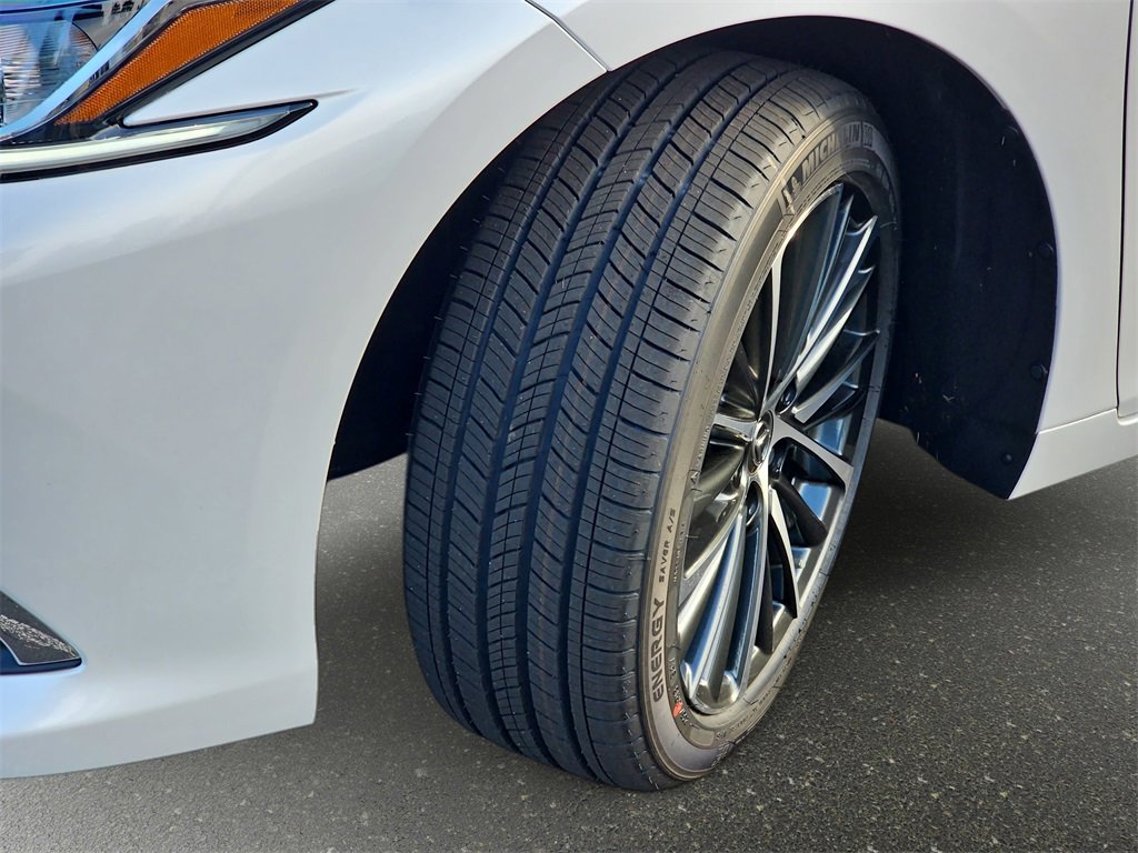 New 2025 Lexus ES 350 w/ Premium Package image 32