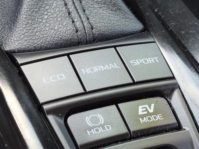 Used 2025 Toyota Camry SE FWD image 21