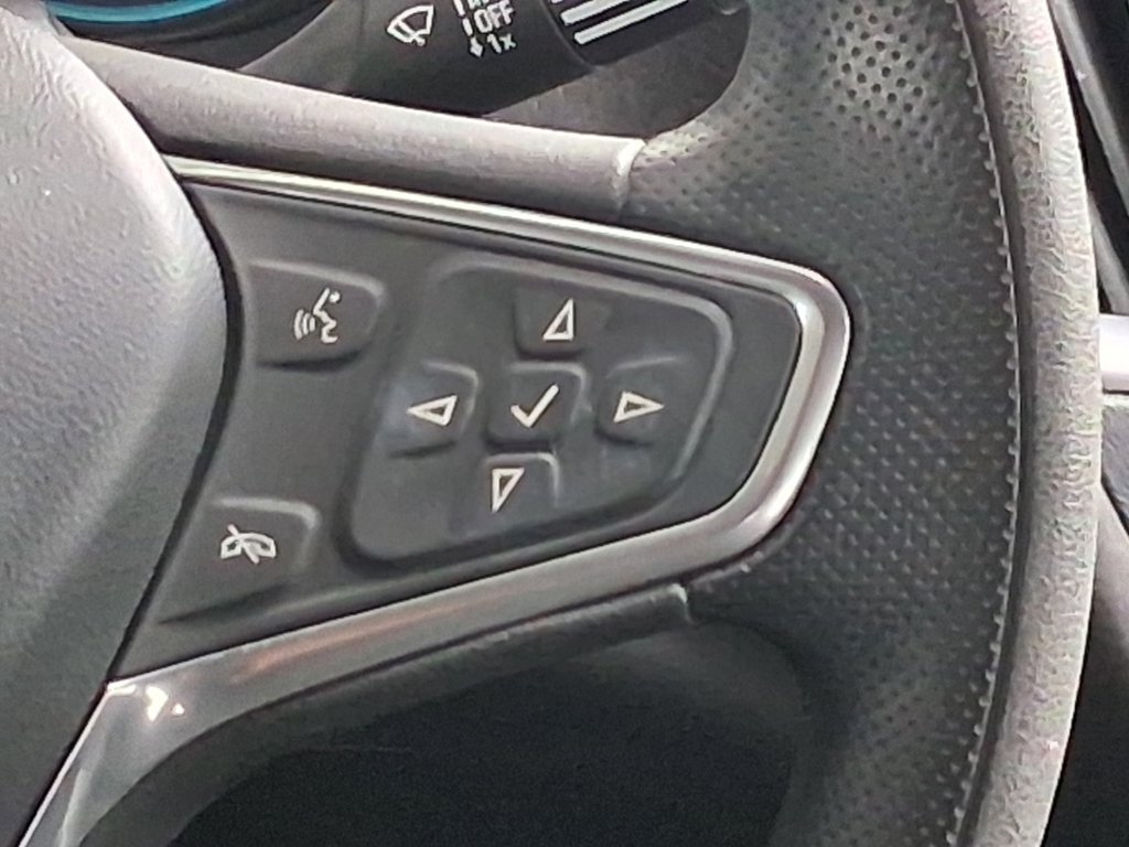 Used 2022 Chevrolet Malibu LT FWD image 12