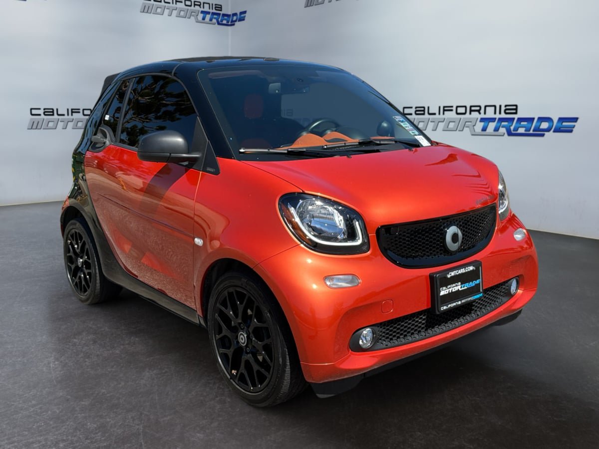 Used 2018 smart fortwo electric drive w/ Sport Package RWD image 3