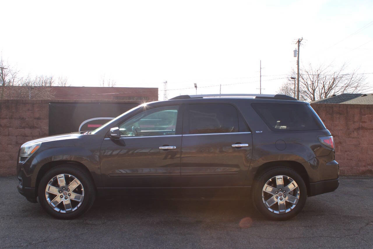 Used 2017 GMC Acadia Limited SLT FWD image 2