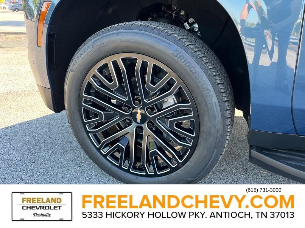 New 2025 Chevrolet Suburban LS image 9