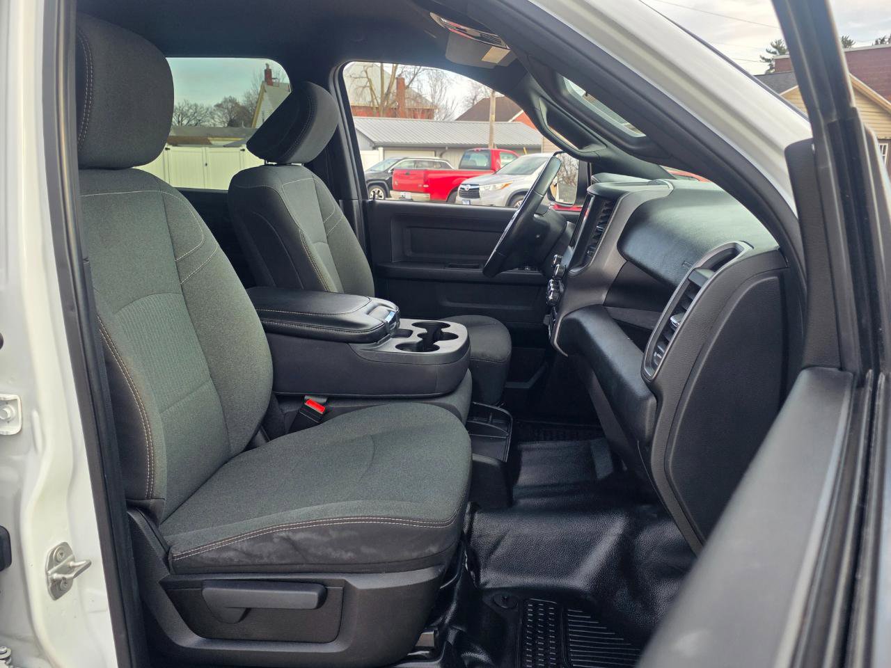 Used 2022 RAM 3500 Tradesman image 23