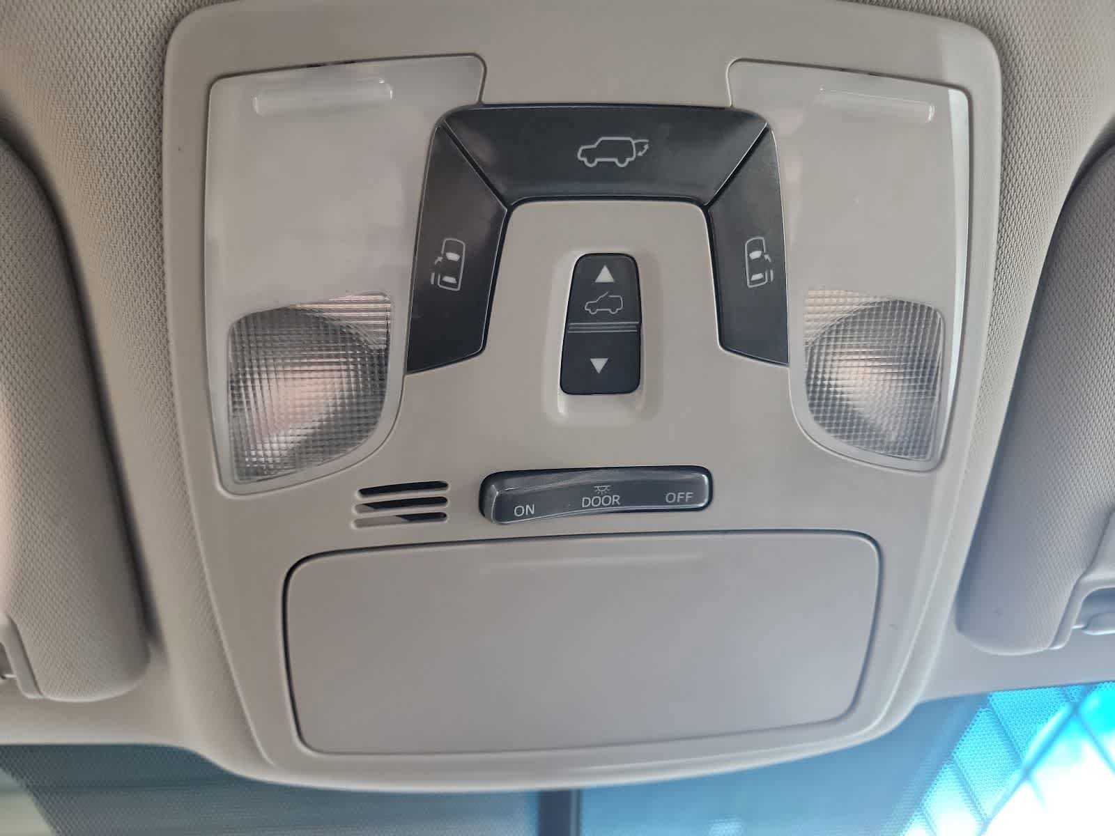 Used 2016 Toyota Sienna XLE FWD image 21