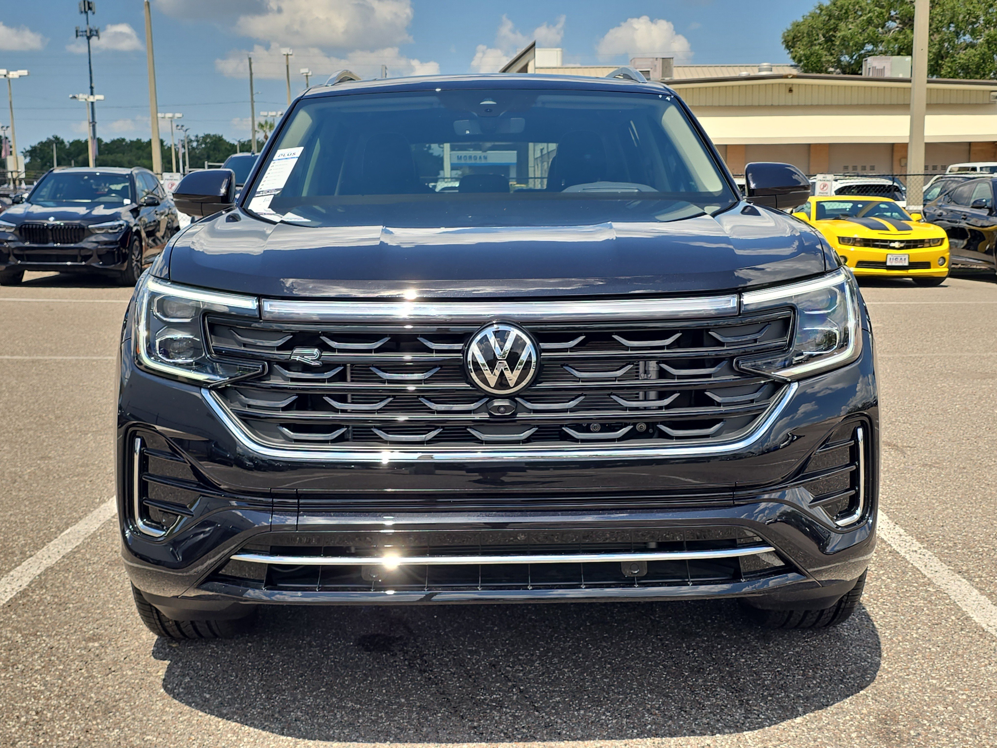 New 2025 Volkswagen Atlas SEL Premium R-Line image 3