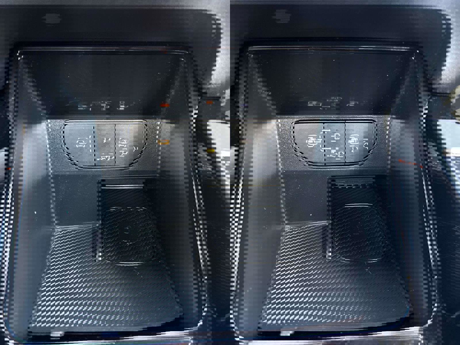 Used 2025 Kia Sorento SX Prestige image 28