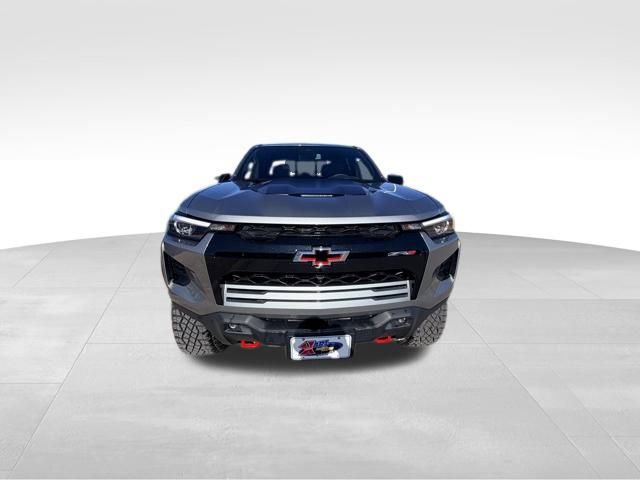 Used 2026 Chevrolet Colorado ZR2 w/ Technology Package image 3