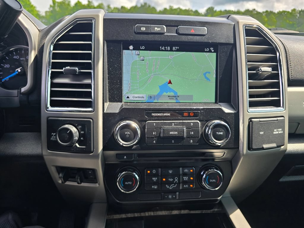 Used 2017 Ford F250 Lariat w/ Chrome Package AWD/4WD image 4