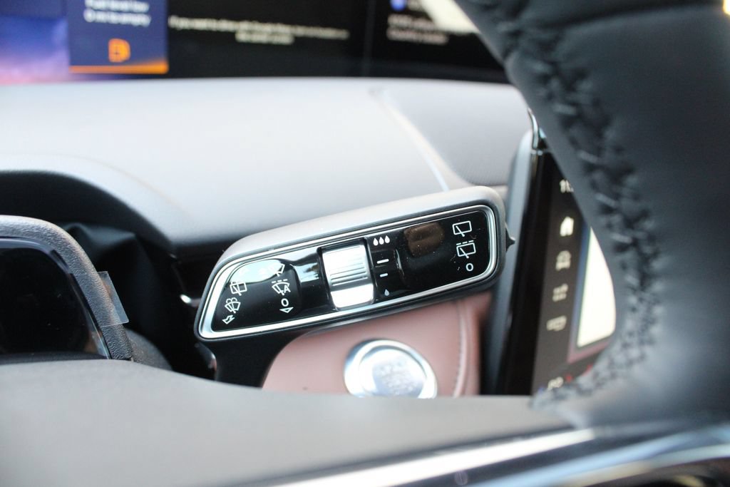New 2026 Lincoln Nautilus Reserve AWD/4WD image 15