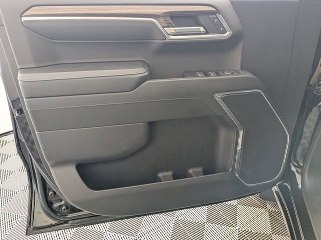 Used 2024 Chevrolet Silverado 1500 LT image 10