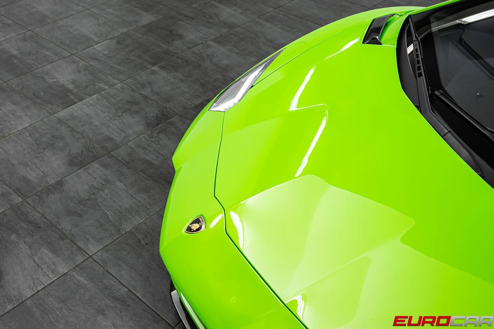 Used 2018 Lamborghini Aventador S image 9