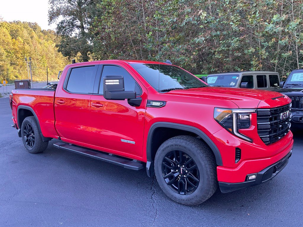 Used 2025 GMC Sierra 1500 Elevation w/ X31 Off-Road Package AWD/4WD image 7