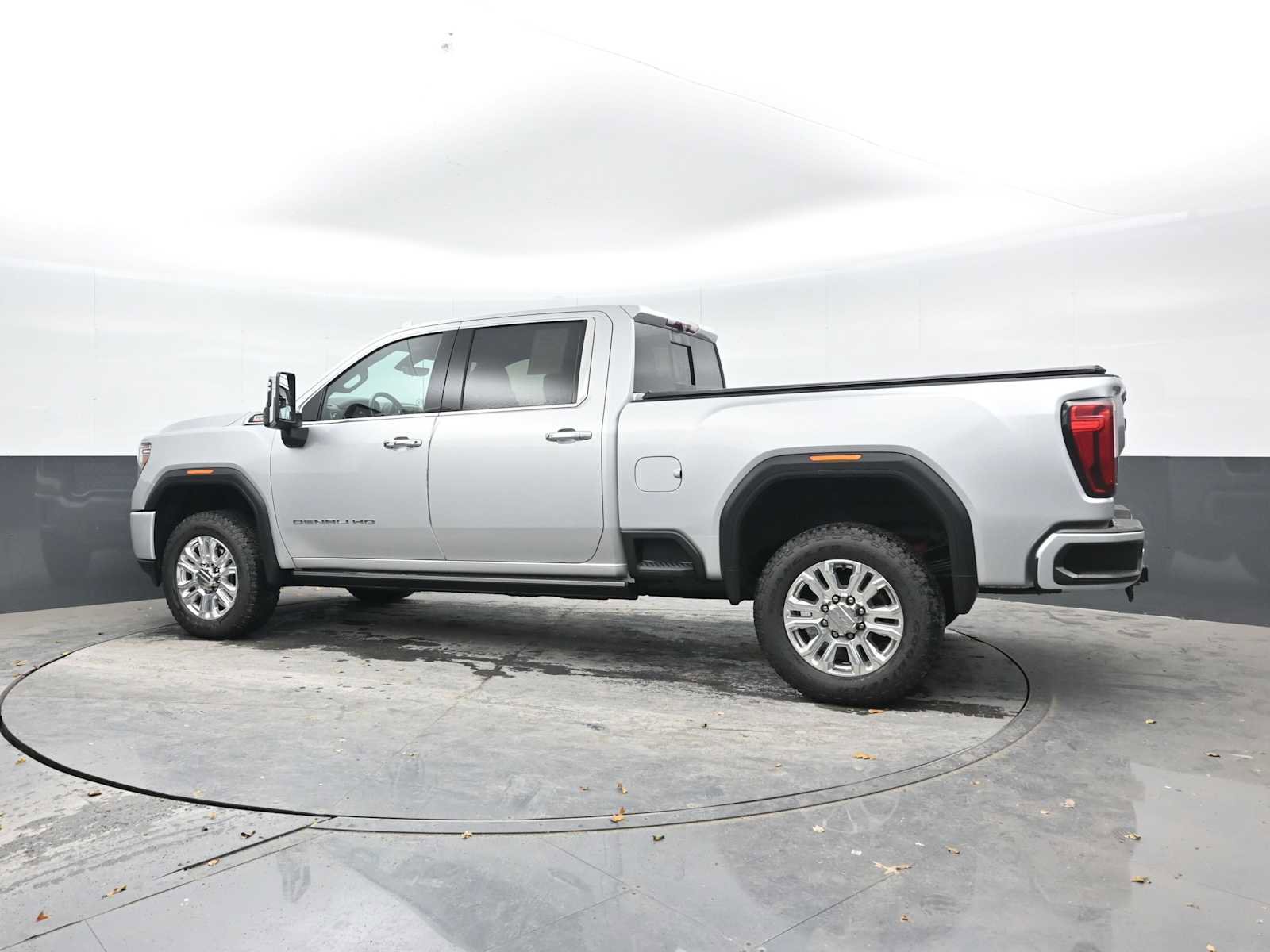 Used 2022 GMC Sierra 3500 Denali w/ Denali Ultimate Package image 2