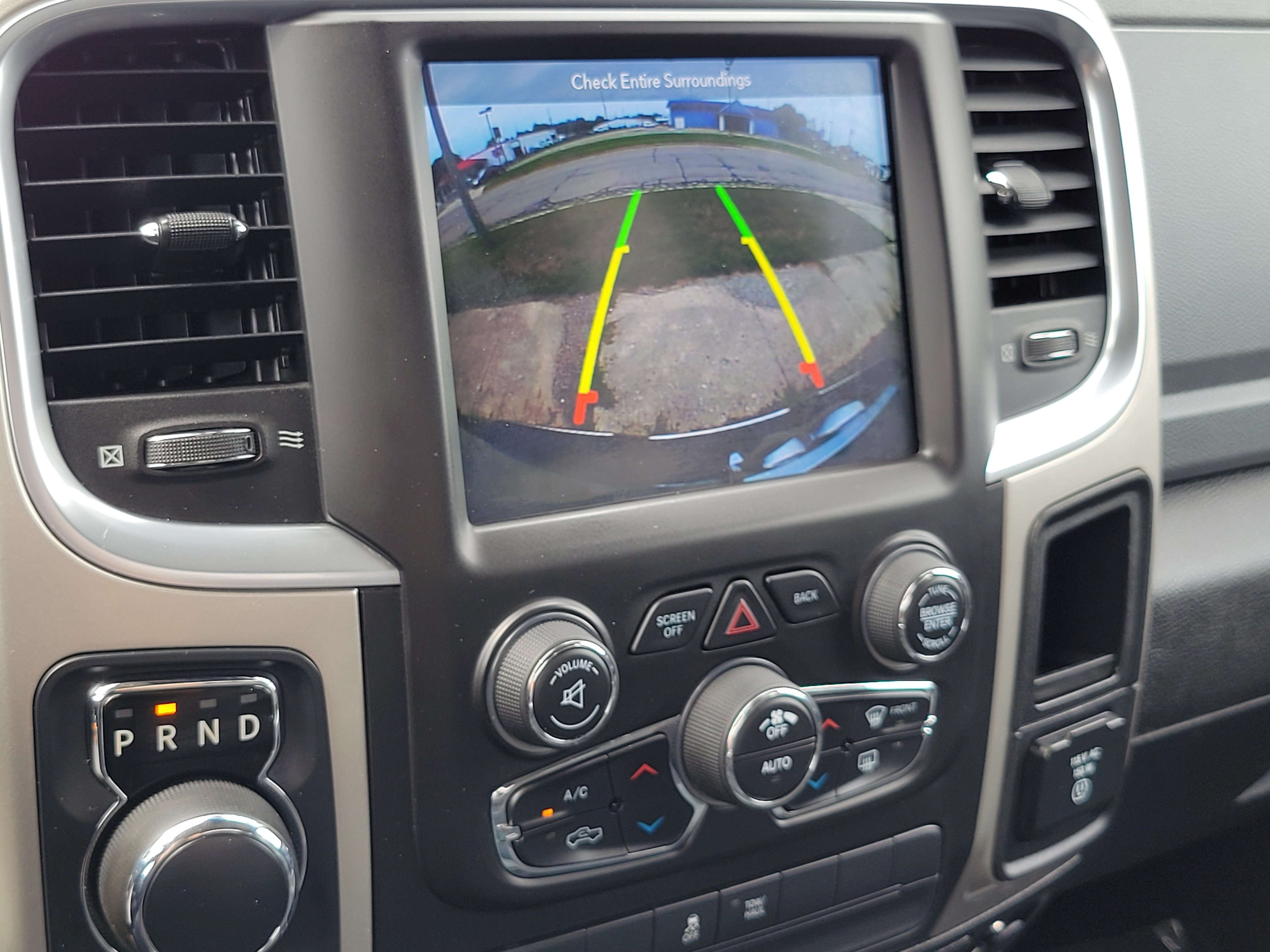 Used 2019 RAM 1500 Classic SLT w/ Luxury Group AWD/4WD image 18