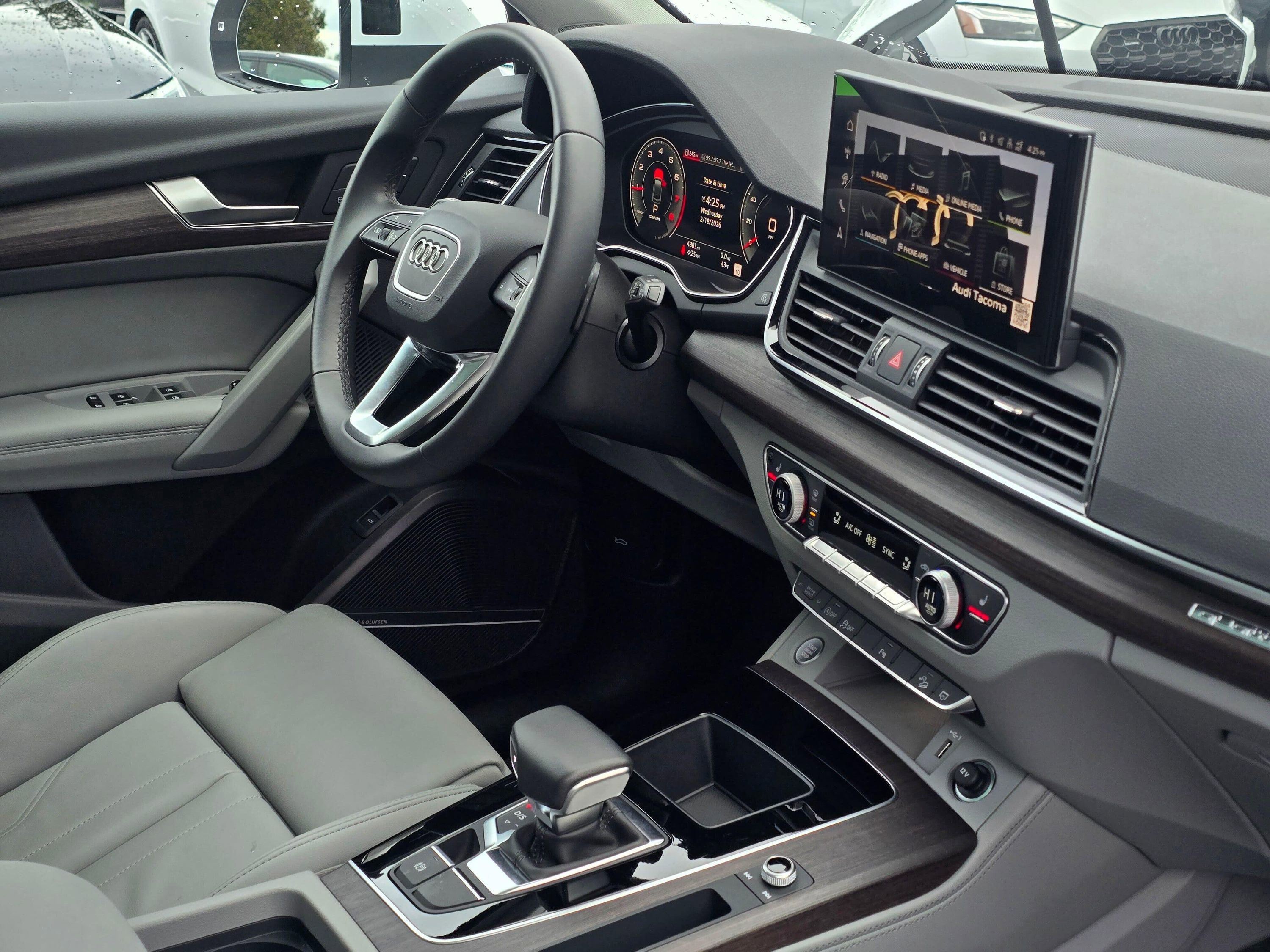 Certified 2025 Audi Q5 2.0T Premium Plus w/ Premium Plus Package image 29