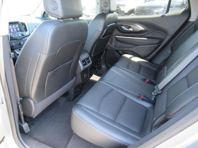 Used 2023 GMC Terrain SLT AWD/4WD image 32