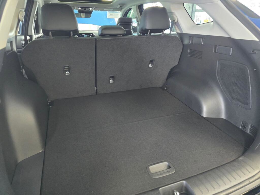 Used 2026 Kia Sportage SX image 15