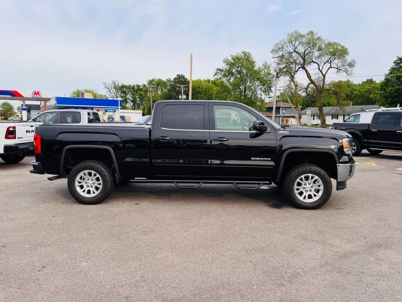 Used 2015 GMC Sierra 1500 SLE w/ SLE Value Package AWD/4WD image 5